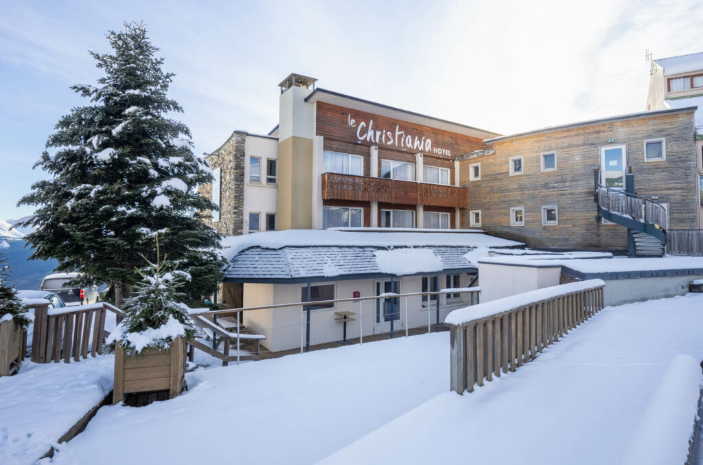 façade du christiania Hôtel à Saint-Lary Soulan